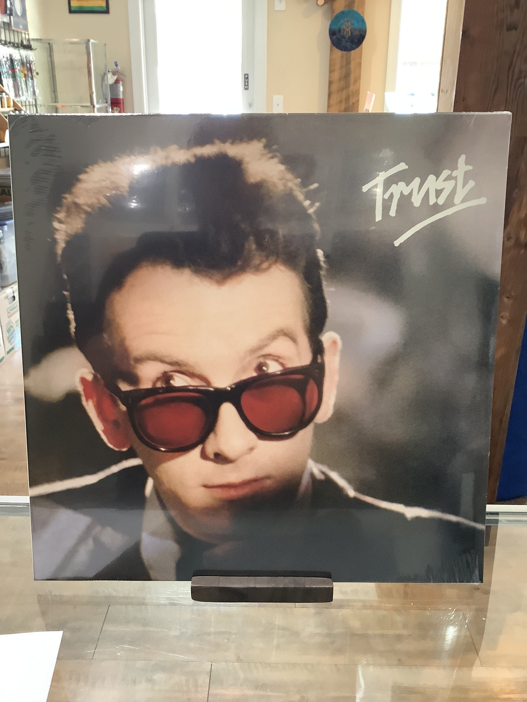 Elvis Costello - Trust